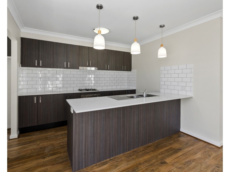 13 Harmony Cres, South Ripley QLD 4306