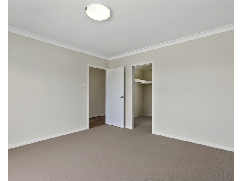 13 Harmony Cres, South Ripley QLD 4306