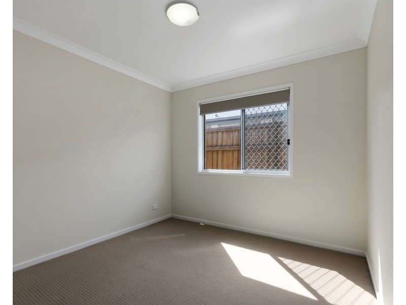 13 Harmony Cres, South Ripley QLD 4306