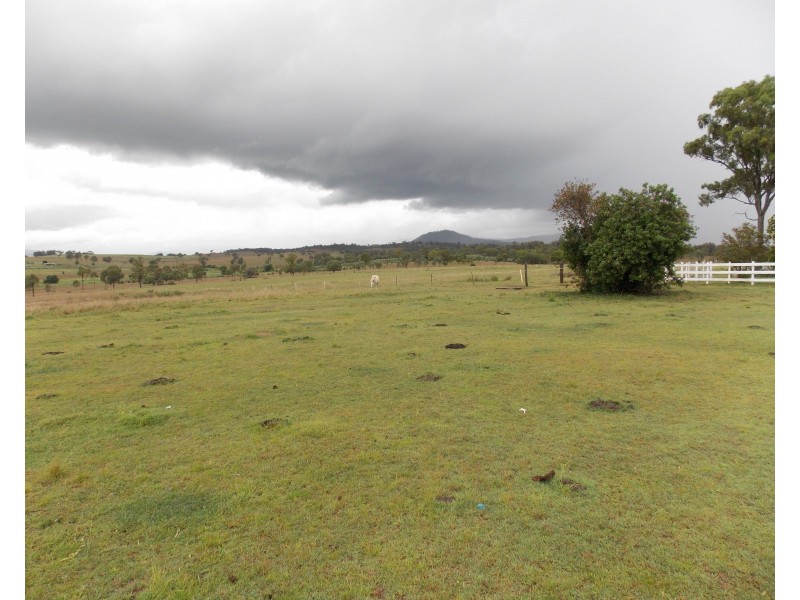 1442 Mt Walker West Rd, Merryvale QLD 4340