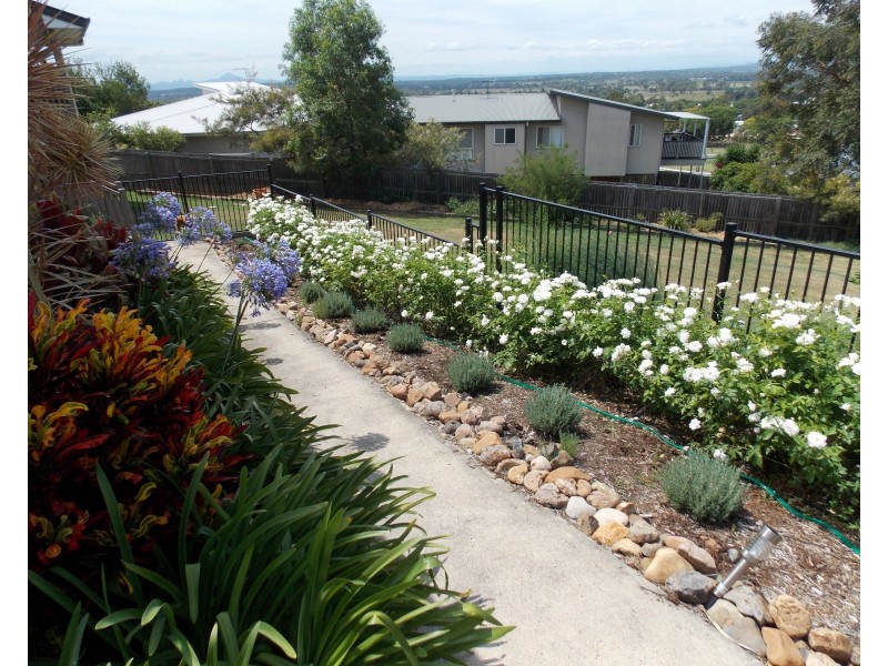 17 Normanton Cl, Rosewood QLD 4340