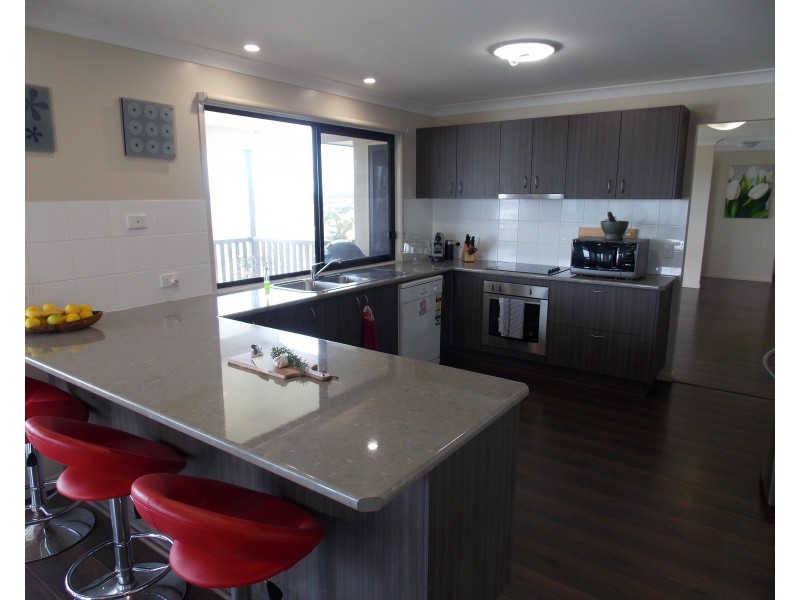 17 Normanton Cl, Rosewood QLD 4340