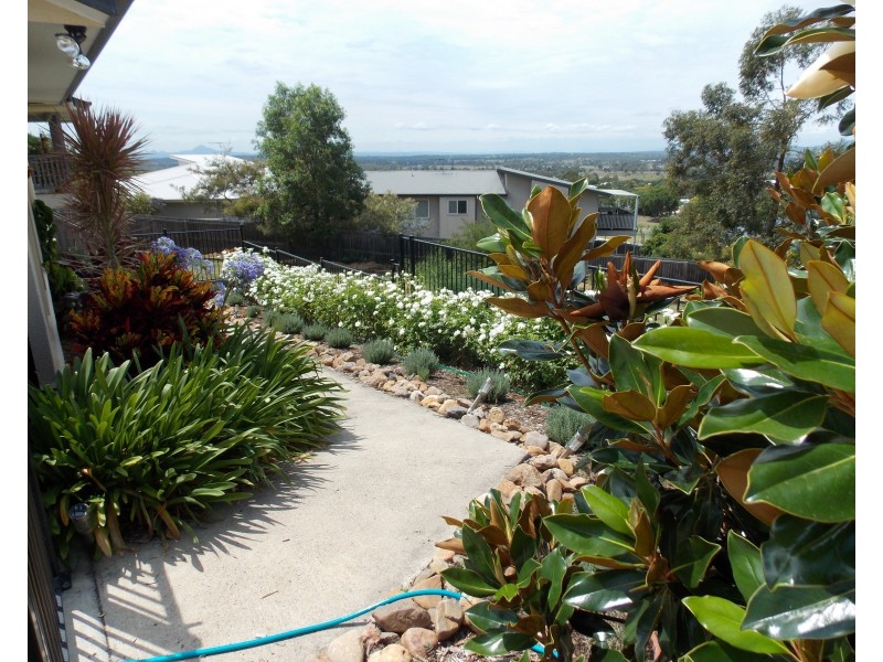 17 Normanton Cl, Rosewood QLD 4340