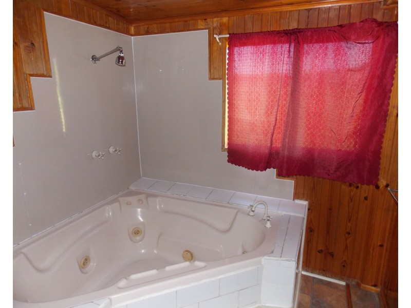 49 Hospital Rd, Rosewood QLD 4340