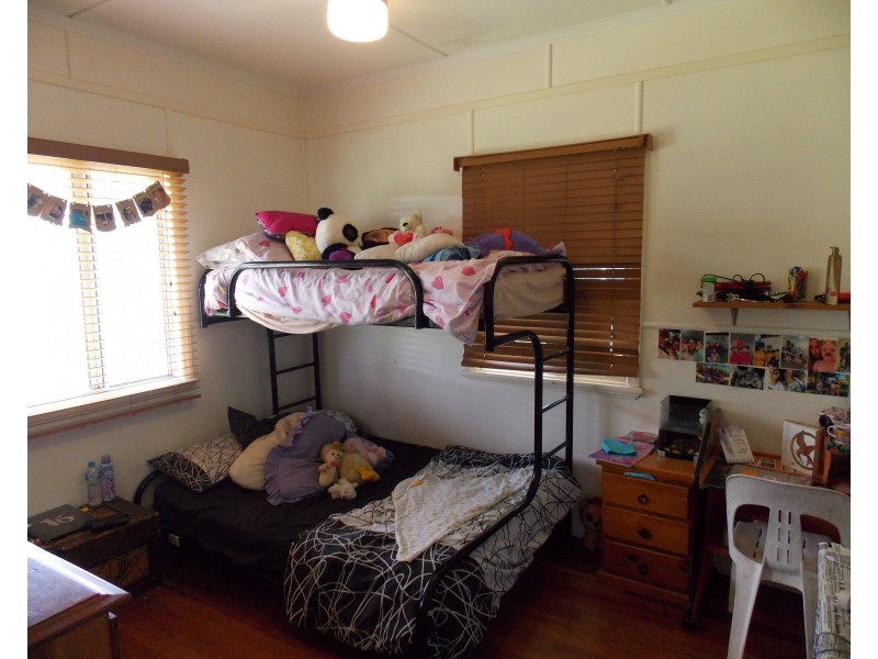 1 Trevlac St, Rosewood QLD 4340