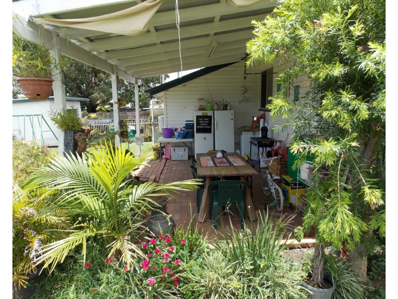 1 Trevlac St, Rosewood QLD 4340