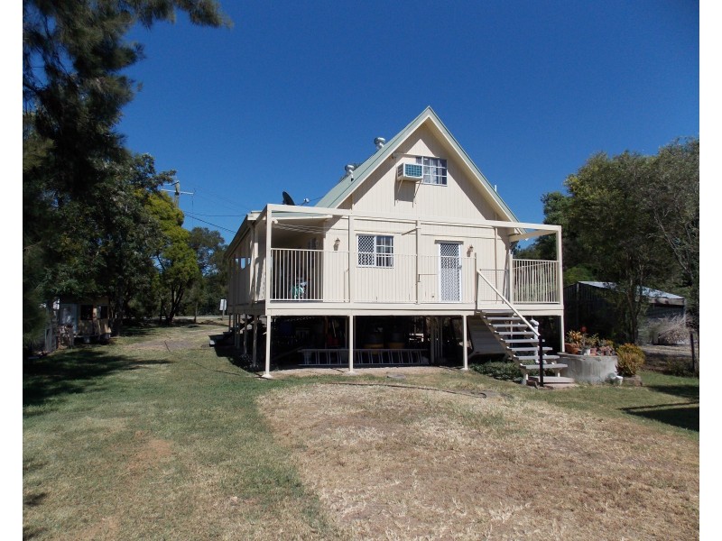 75 Queen St, Marburg QLD 4346