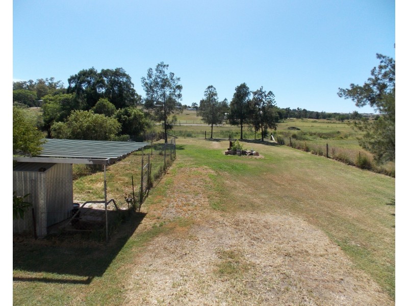 75 Queen St, Marburg QLD 4346