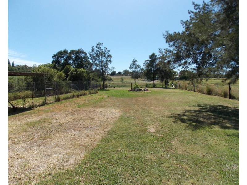 75 Queen St, Marburg QLD 4346