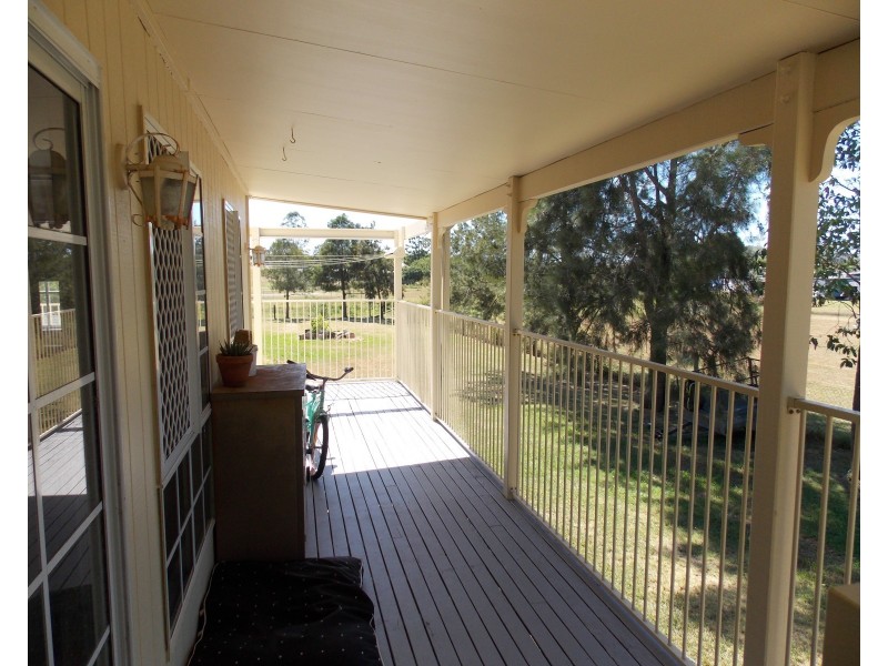 75 Queen St, Marburg QLD 4346