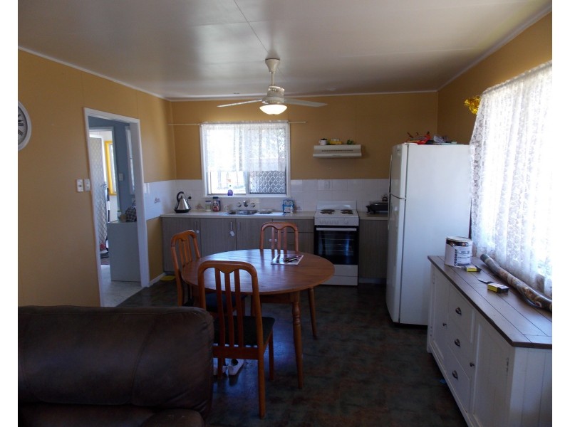 9 Makepeace St, Rosewood QLD 4340