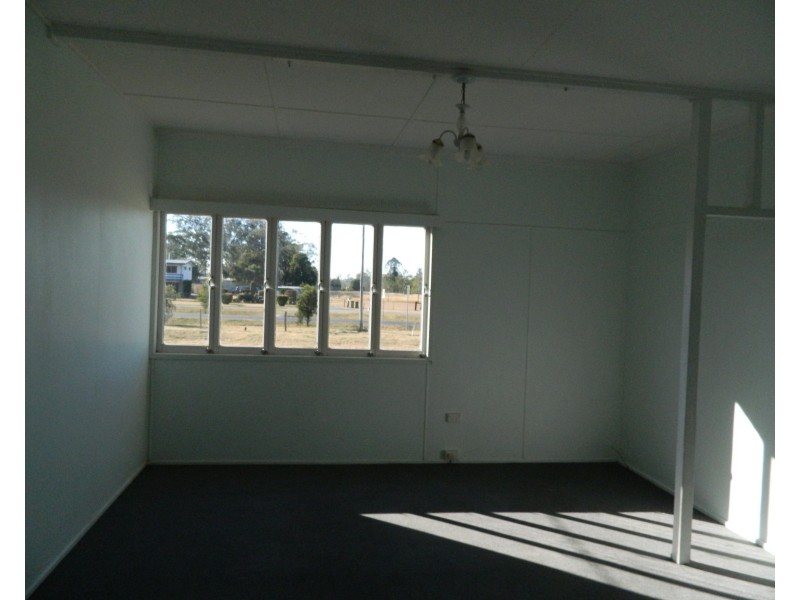 Walloon QLD 4306