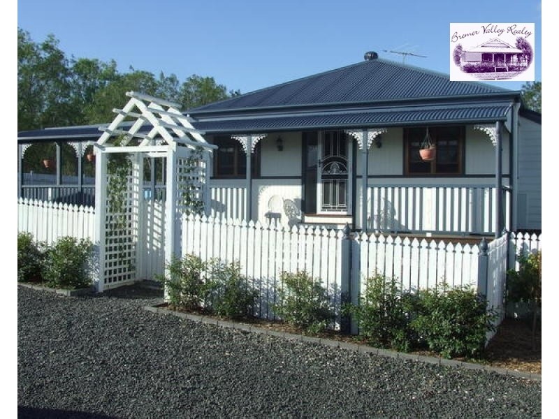 9 Roblyn Street, Rosewood QLD 4340
