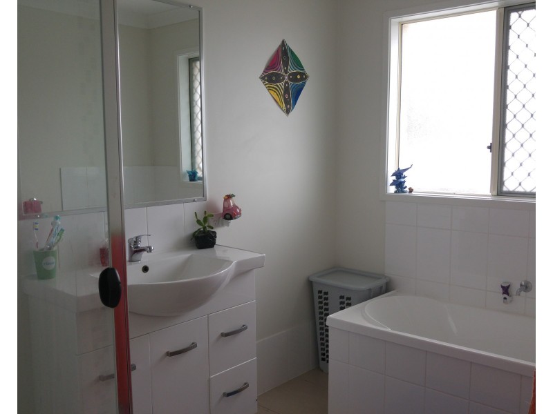 42 Kunkala Ct, Rosewood QLD 4340