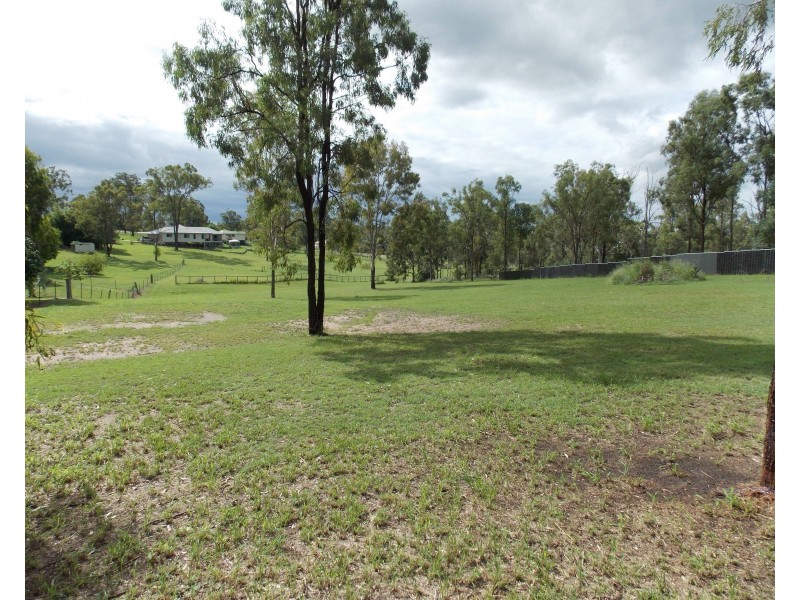 82 Lakes Dr, Laidley Heights QLD 4341