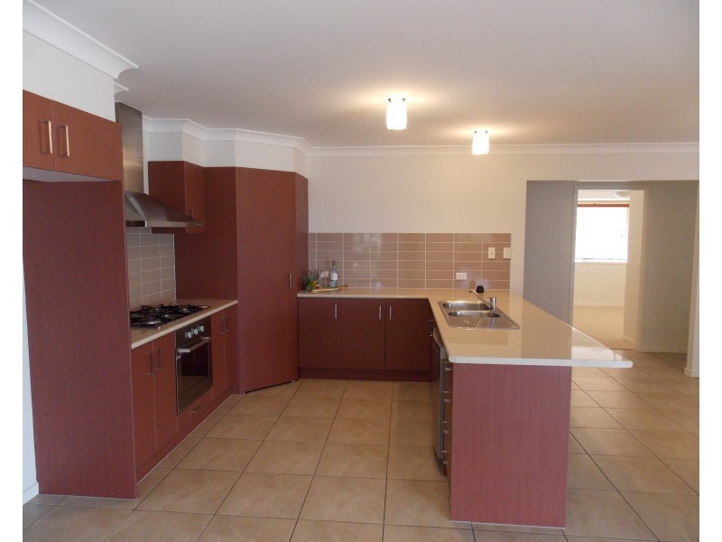 24 Kunkala Ct, Rosewood QLD 4340