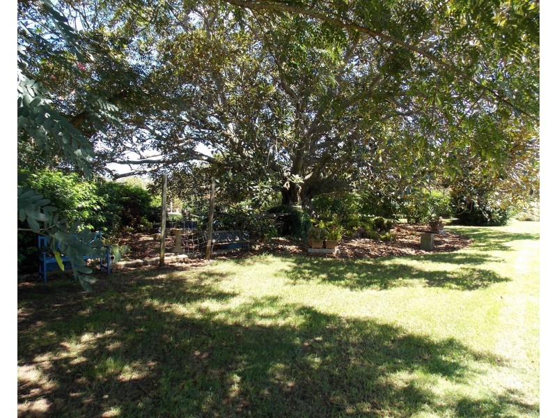 243 Christensen Rd, Mount Walker QLD 4340