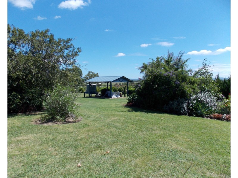 243 Christensen Rd, Mount Walker QLD 4340