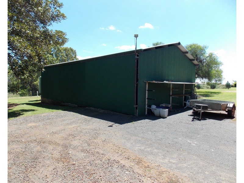 243 Christensen Rd, Mount Walker QLD 4340