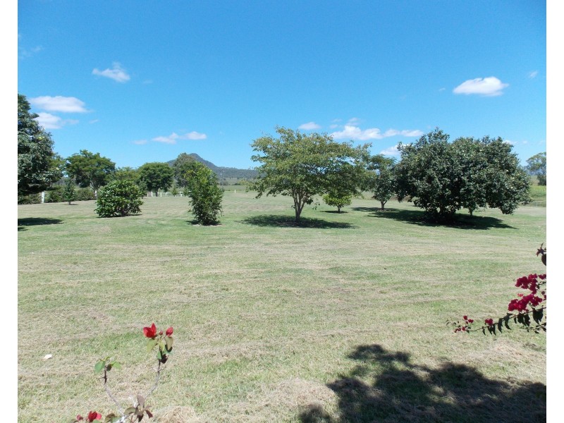 243 Christensen Rd, Mount Walker QLD 4340