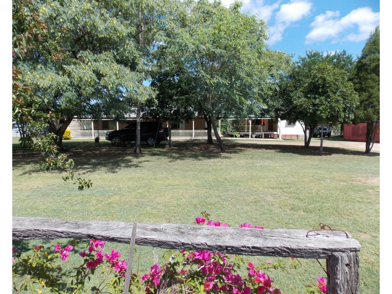 100 Grants Rd, Lower Mount Walker QLD 4340