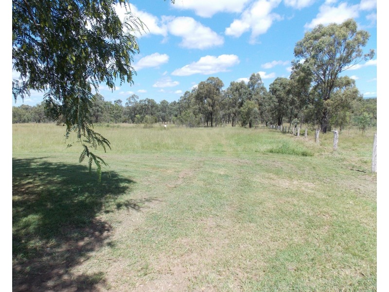 100 Grants Rd, Lower Mount Walker QLD 4340