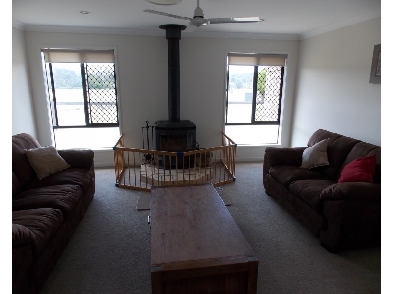 37 Grandchester Mt Mort Rd, Grandchester QLD 4340