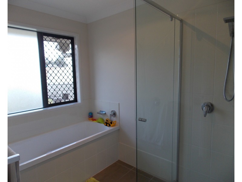 37 Grandchester Mt Mort Rd, Grandchester QLD 4340