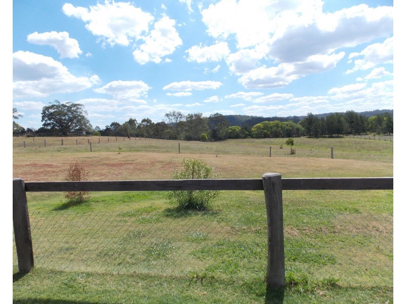 37 Grandchester Mt Mort Rd, Grandchester QLD 4340