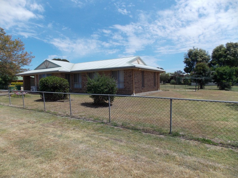 52 Bernadette Cres, Rosewood QLD 4340