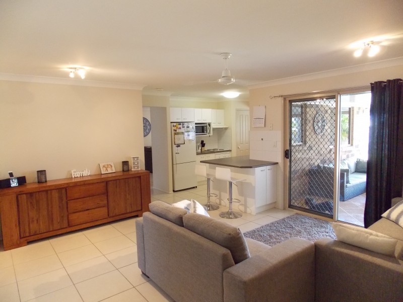 21 Dellvene Cres, Rosewood QLD 4340