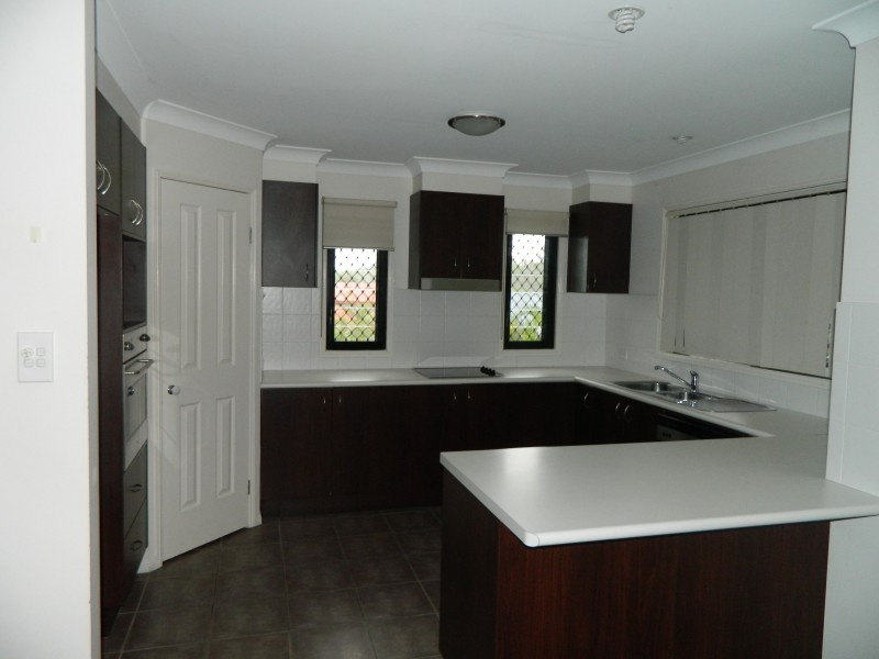 6 Justicia Ct, Brookwater QLD 4300