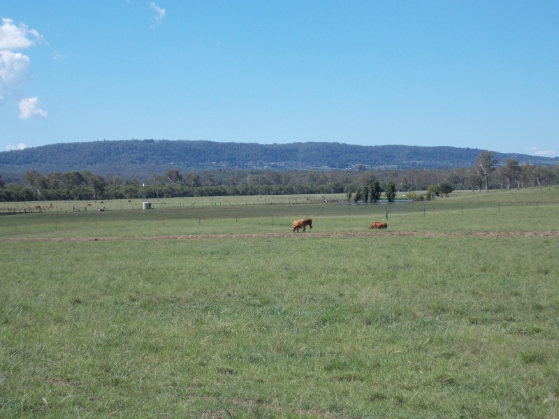 13 Ferling Rd, Calvert QLD 4340