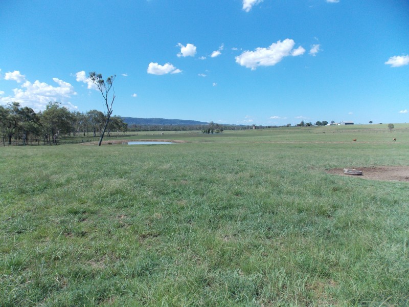 13 Ferling Rd, Calvert QLD 4340