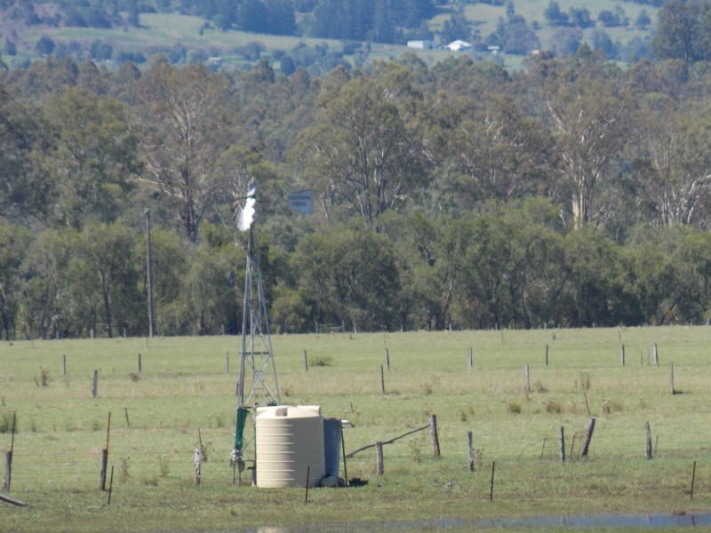 13 Ferling Rd, Calvert QLD 4340