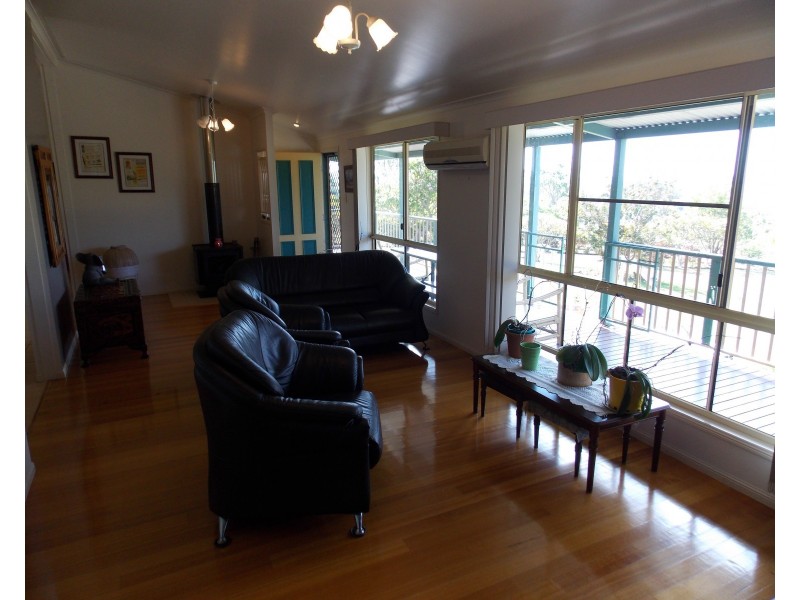 347 Christensen Rd, Mount Walker QLD 4340