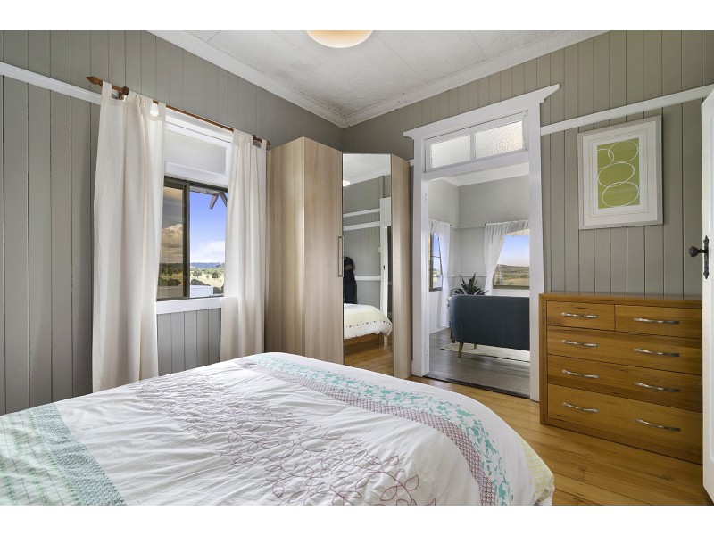 38 Linnings Rd, Haigslea QLD 4306