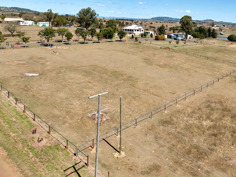 38 Linnings Rd, Haigslea QLD 4306