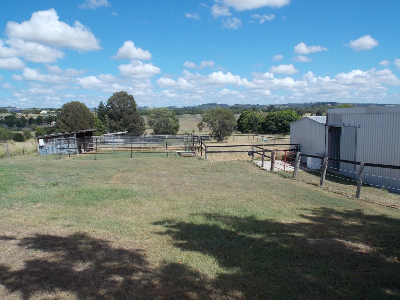 38 Linnings Rd, Haigslea QLD 4306