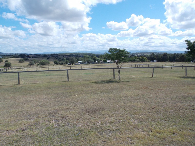 38 Linnings Rd, Haigslea QLD 4306