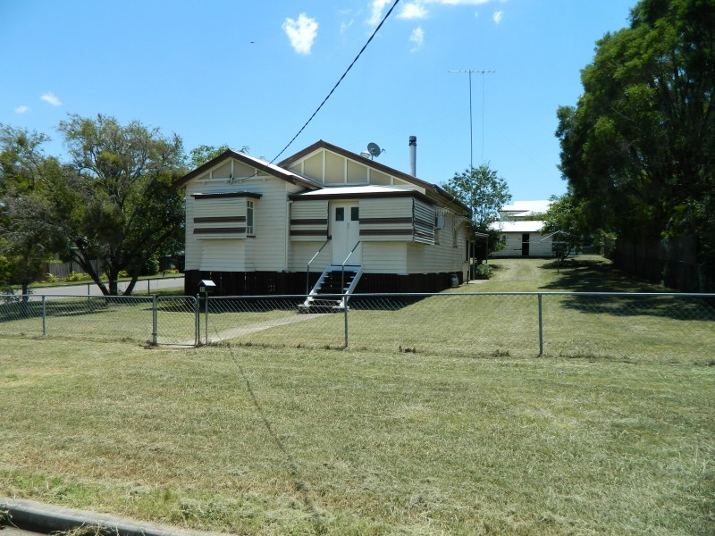 11 Yates Street, Rosewood QLD 4340