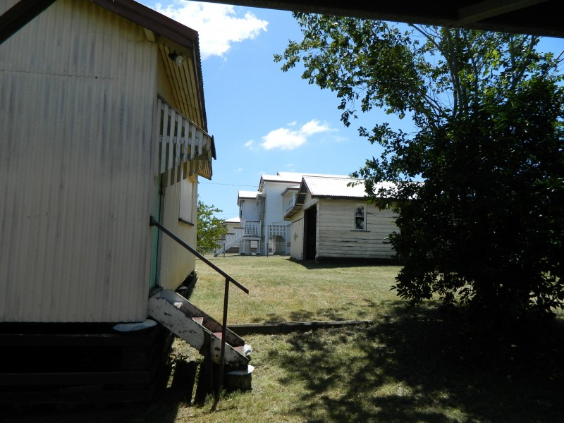 11 Yates Street, Rosewood QLD 4340