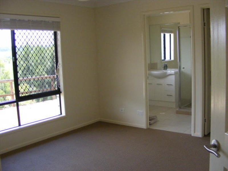 16 Birru Place, Rosewood QLD 4340