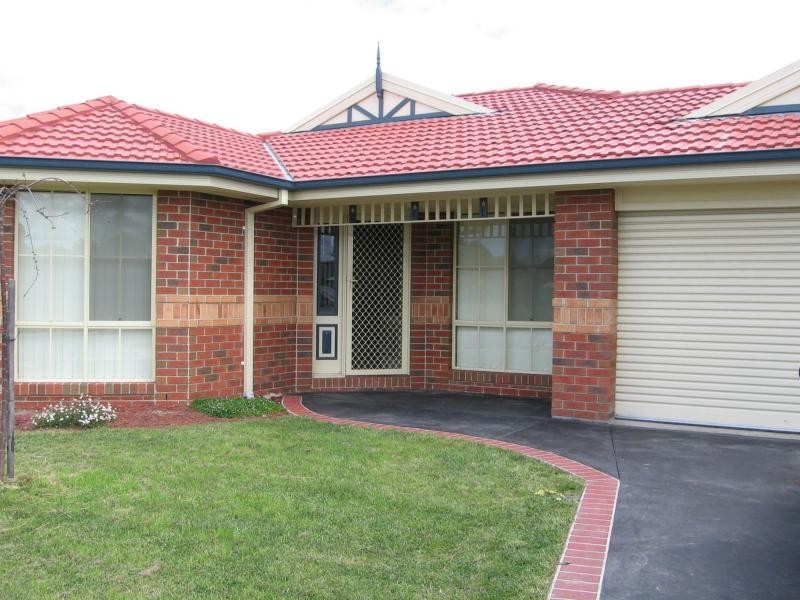 4 Townley Road, Koo Wee Rup VIC 3981