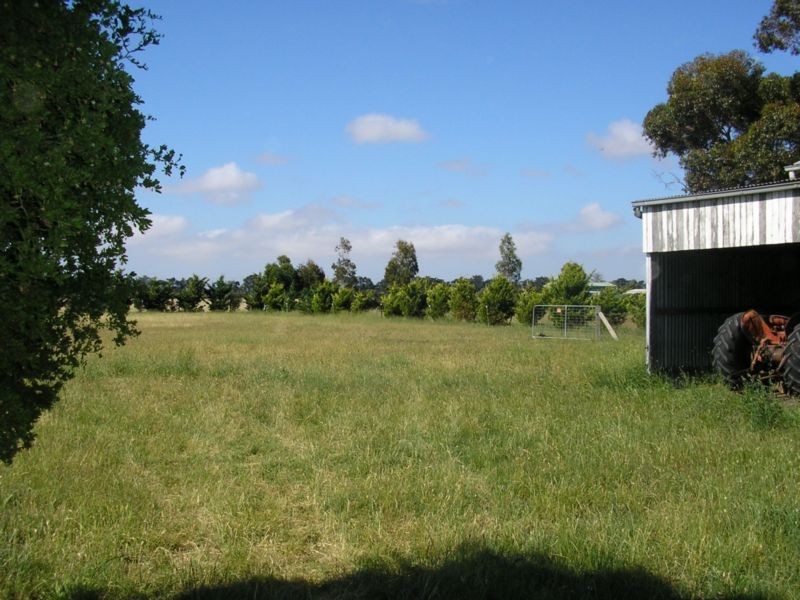 75 Beaties Road, Koo Wee Rup VIC 3981