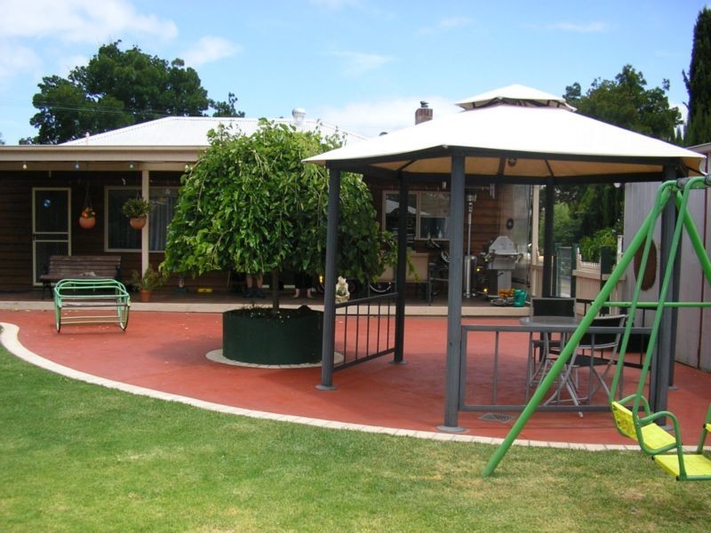 10 Oldbury Street, Lang Lang VIC 3984