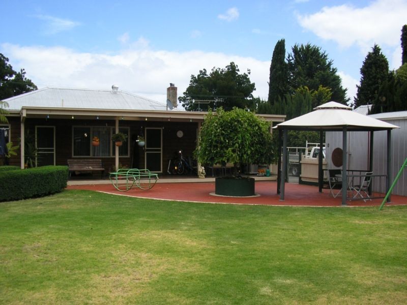 10 Oldbury Street, Lang Lang VIC 3984