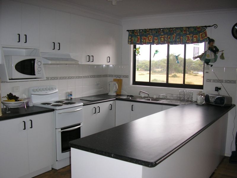 Lang Lang VIC 3984