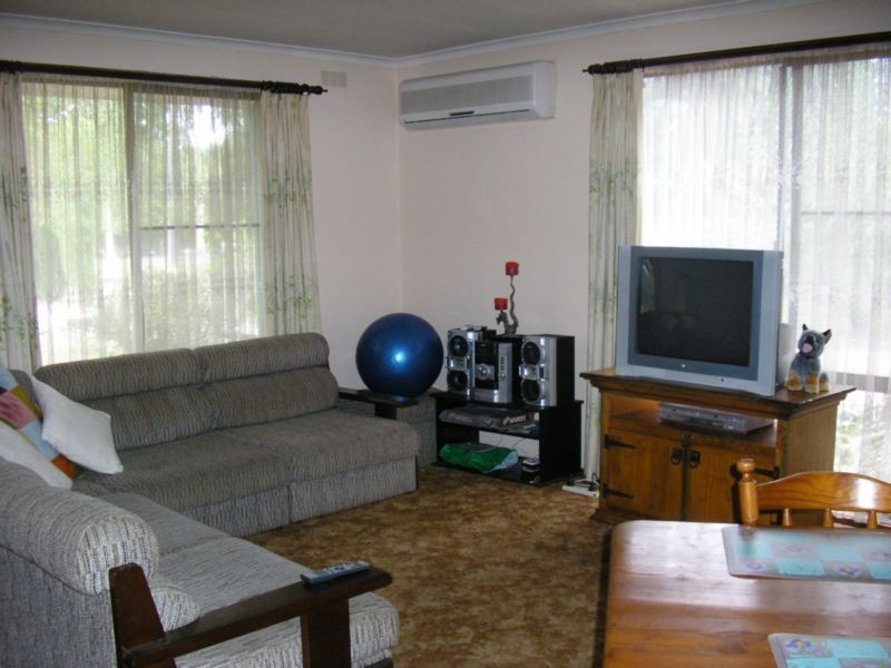 Nyora VIC 3987