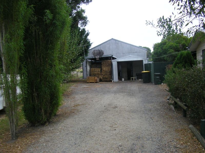 Nyora VIC 3987